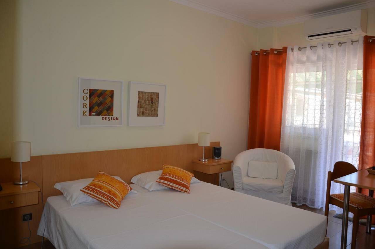 Abla Guest House การ์กาแวโลส ภายนอก รูปภาพ