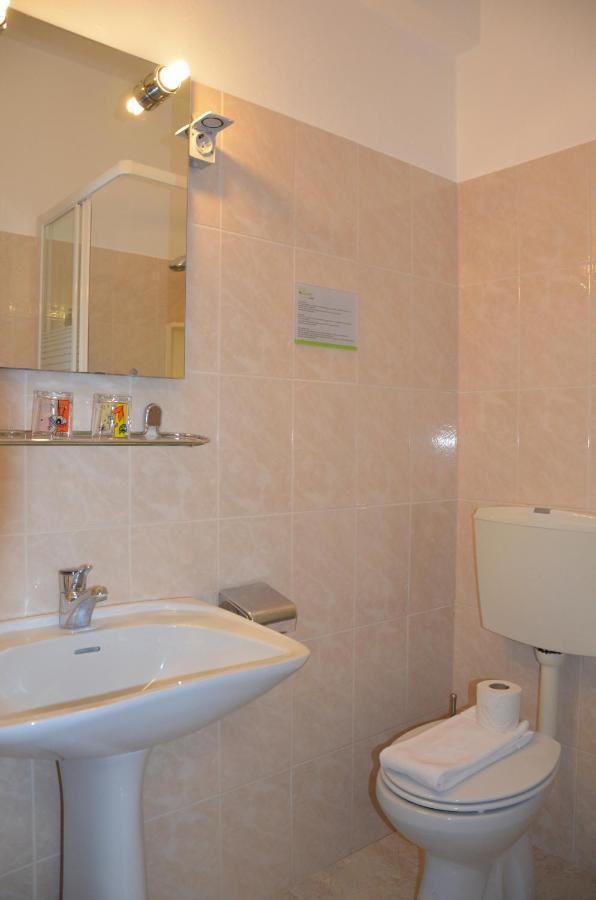 Abla Guest House การ์กาแวโลส ภายนอก รูปภาพ